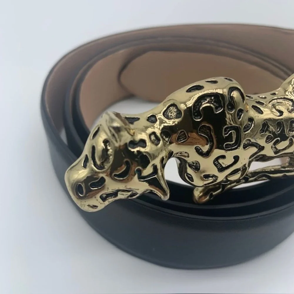 Chico's Gold Leopard Buckle Belt Leather Animal Statement Mob Wife Old Money 47